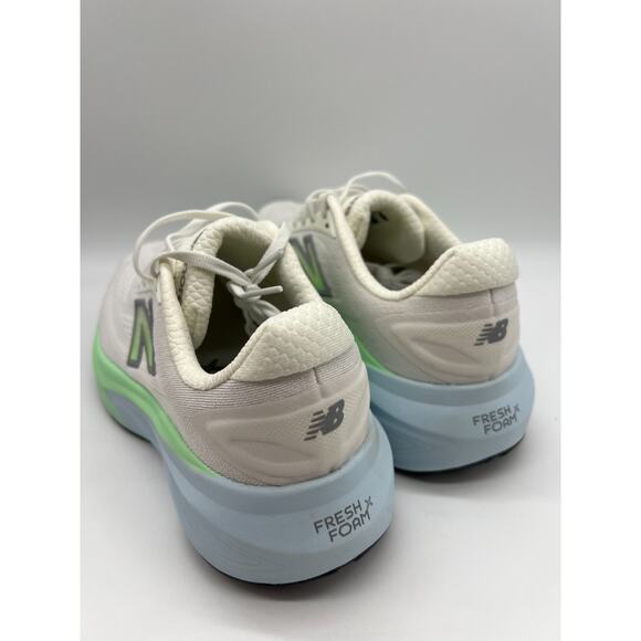 New Balance Fresh Foam X More v6 WMORLD6 Size M6.5/ W8 New. main image 15